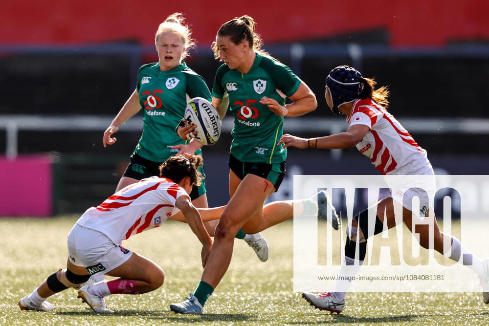 Women s International Test Match, Virgin Media Park, Cork 3 10 2026 Ireland vs Japan Ireland s Anna McGann comes up against Komachi Imakugi and Sawa Harada of Japan Anna McGann comes up against Komachi Imakugi and Sawa Harada 3 10 2026