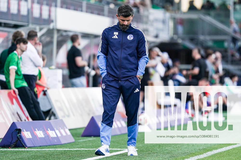 Fussball: Österreich: Testspiel 2025 2026 - 03.10.2026 - SC Austria Lustenau vs. FC Schalke 04 - SUN MINIMEAL Arena (Lustenau, Österreich); Trainer Miron Muslic (Schalke 04)