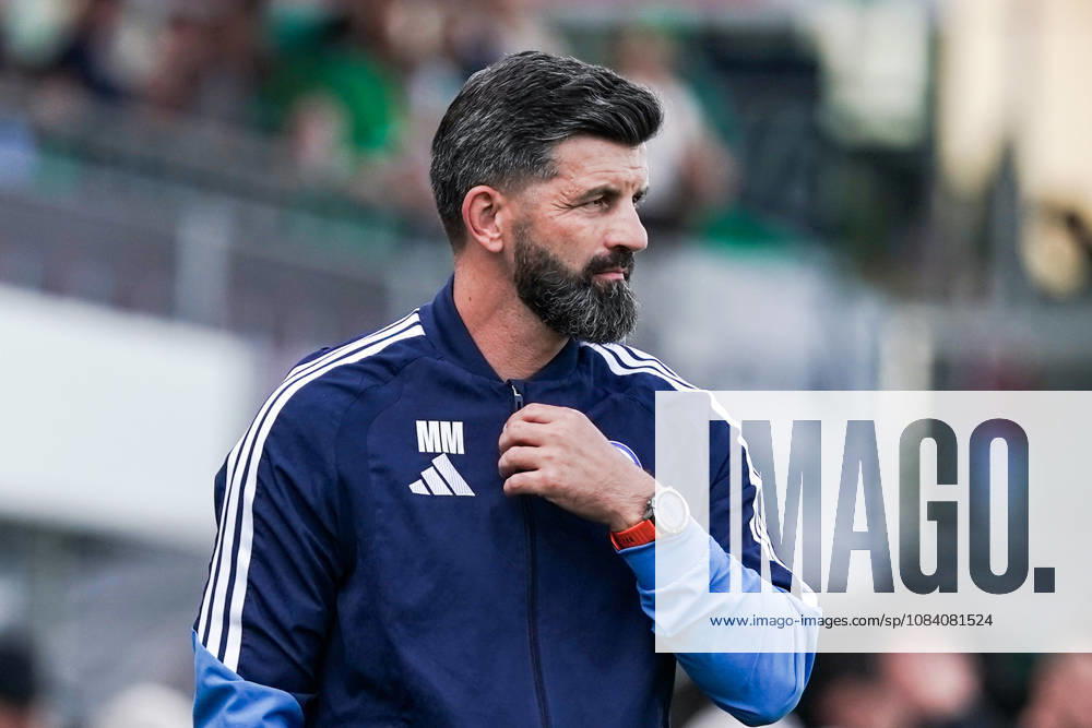 Fussball: Österreich: Testspiel 2025 2026 - 03.10.2026 - SC Austria Lustenau vs. FC Schalke 04 - SUN MINIMEAL Arena (Lustenau, Österreich); Trainer Miron Muslic (Schalke 04)