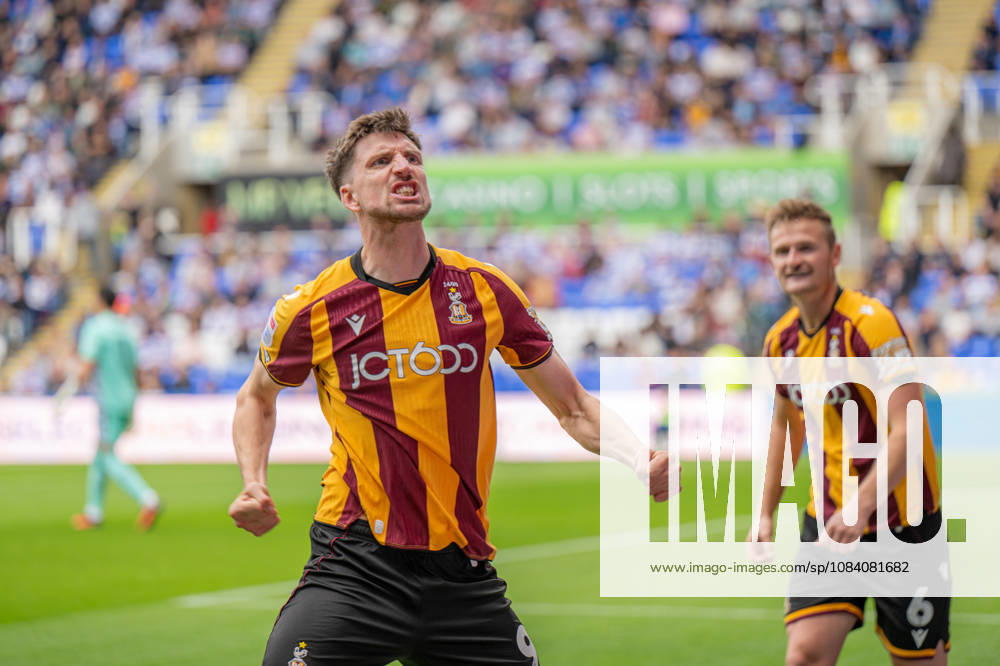 Reading v Bradford City, EFL Sky Bet League 1 Goal! Jake Beesley of Bradford City celebrates as he scores during the EFL Sky Bet League 1 match between Reading and Bradford City at the Select Car Leasing Stadium, Reading, UK on 3 October 2026. Reading Select Car Leasing Stadium Berkshire UK Editorial use only DataCo restrictions apply See www.football-dataco.com ,