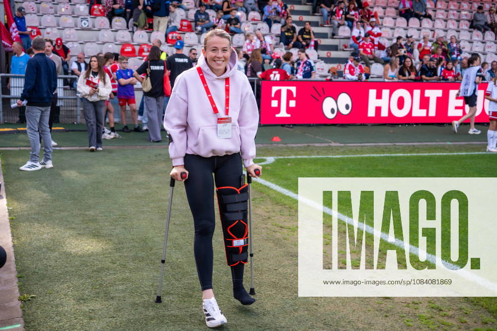 Deutschland: Google Pixel Frauen-Bundesliga 2026 2027, 6.Spieltag, 1.FC Köln vs SC Freiburg, Samstag, 03.10.2026, Franz-Kremer-Stadion (Köln-Westfalen): Sandra Jessen (1.FC Köln,11) Verletzt, Verletzung, Mimik, Einzelfoto Köln Franz-Kremer-Stadion, Köln Deutschland