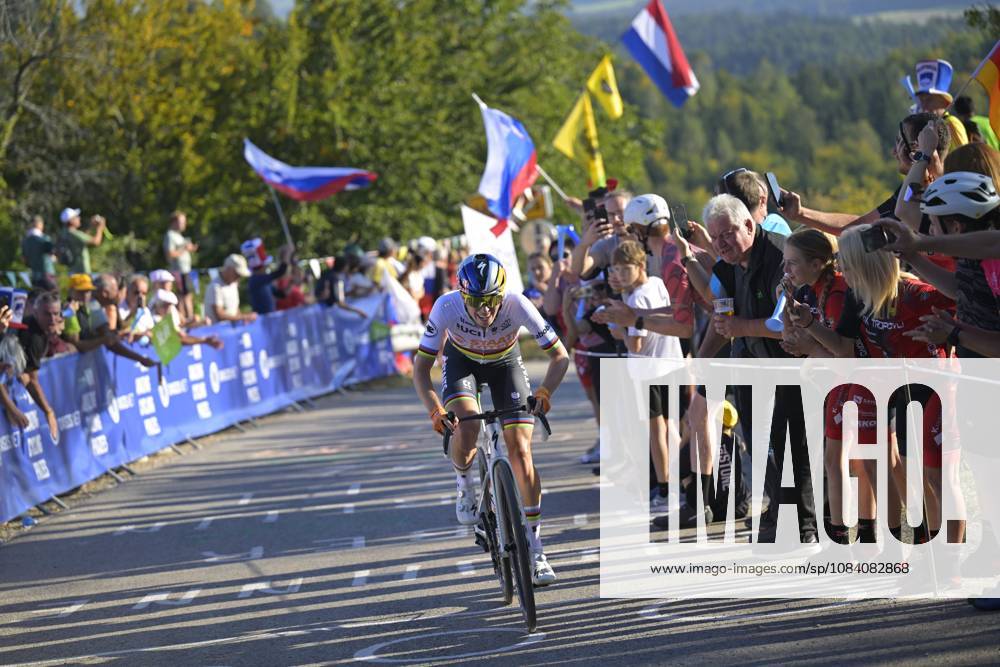 UEC 2026 Road European Championships Ljubljana 03 10 2026 LJUBLJANA, SLOVENIA - OCTOBER 03 : Vollering Demi (NED) of FDJ United - SUEZduring the Women Elite cycling road race of the 2026 UEC Road European Championships Ljubljana. An UCI Continental Championships cycling race of 130 km with start in Ljubljana and finish in Sencur on October 3, 2026 in Ljubljana, Slovenia, 03 10 2026 Ljubljana Slovenia