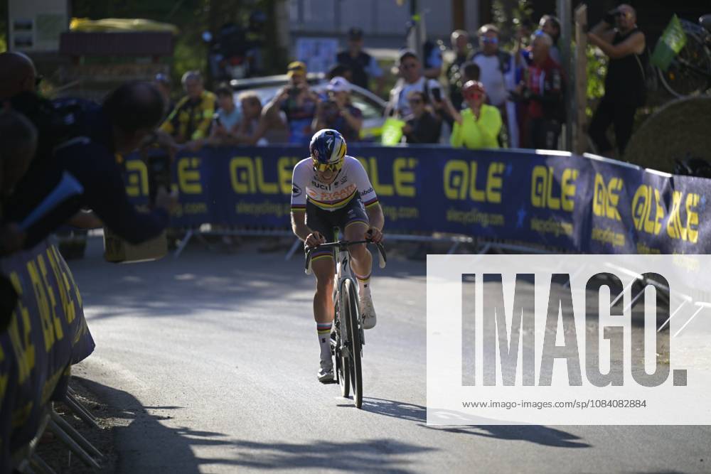 UEC 2026 Road European Championships Ljubljana 03 10 2026 LJUBLJANA, SLOVENIA - OCTOBER 03 : Vollering Demi (NED) of FDJ United - SUEZduring the Women Elite cycling road race of the 2026 UEC Road European Championships Ljubljana. An UCI Continental Championships cycling race of 130 km with start in Ljubljana and finish in Sencur on October 3, 2026 in Ljubljana, Slovenia, 03 10 2026 Ljubljana Slovenia