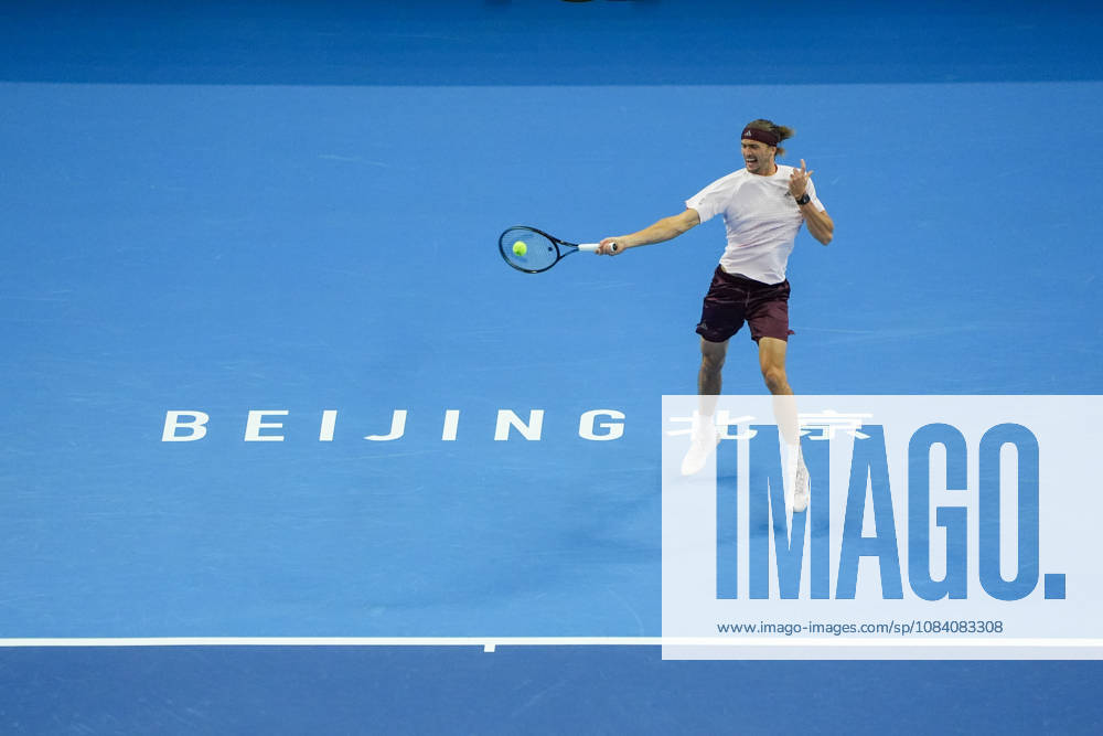 (261003) -- BEIJING, Oct. 3, 2026 -- Alexander Zverev of Germany hits a return to Shang Juncheng of China during the men s singles second round match at 2026 China Open tennis tournament in Beijing, China, Oct. 3, 2026. ) (SP)CHINA-BEIJING-TENNIS-CHINA OPEN-MEN S SINGLES(CN) XiexHan