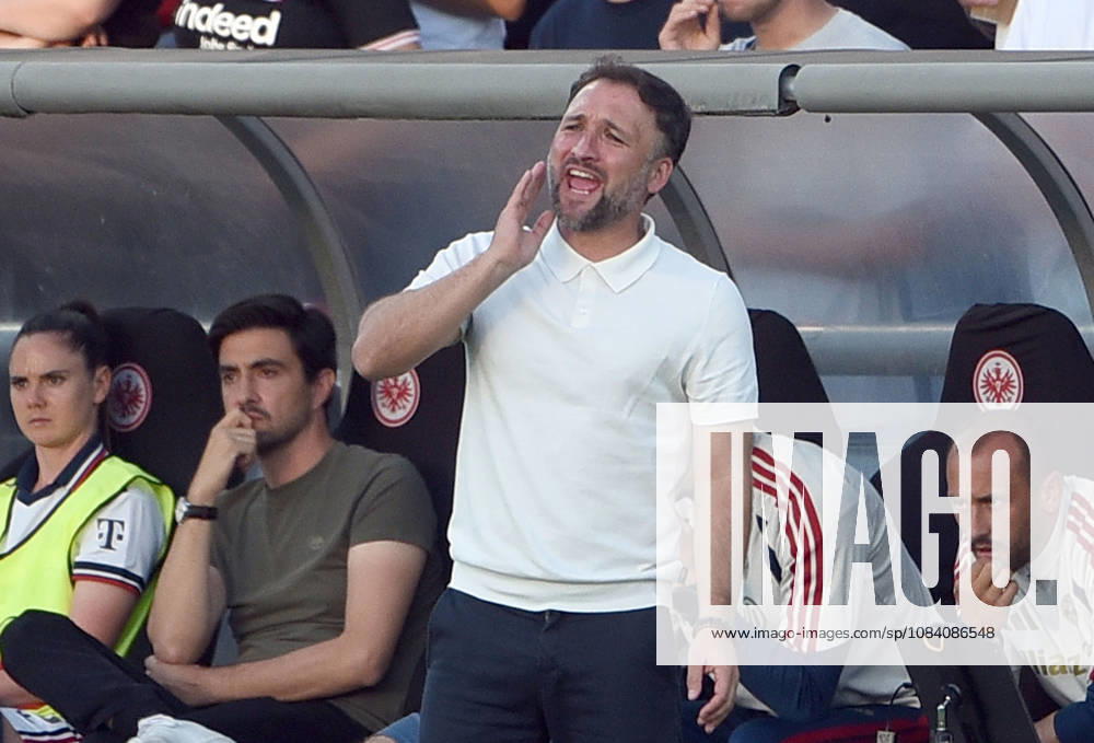 Fussball Google Pixel Frauen-Bundesliga, Eintracht Frankfurt - FC Bayern München v.l. Trainer Jose Barcala (FC Bayern München Frauen) Frankfurt am Main