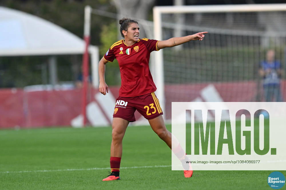 IPA89263843 - Valentina Bergamaschi of A.S. Roma during the Serie A Women s league match between Roma and Lazio, the AS Roma vs. SS Lazio Women match in the Italian Serie A Women s league, held in Rome, Italy, on October 3, 2026