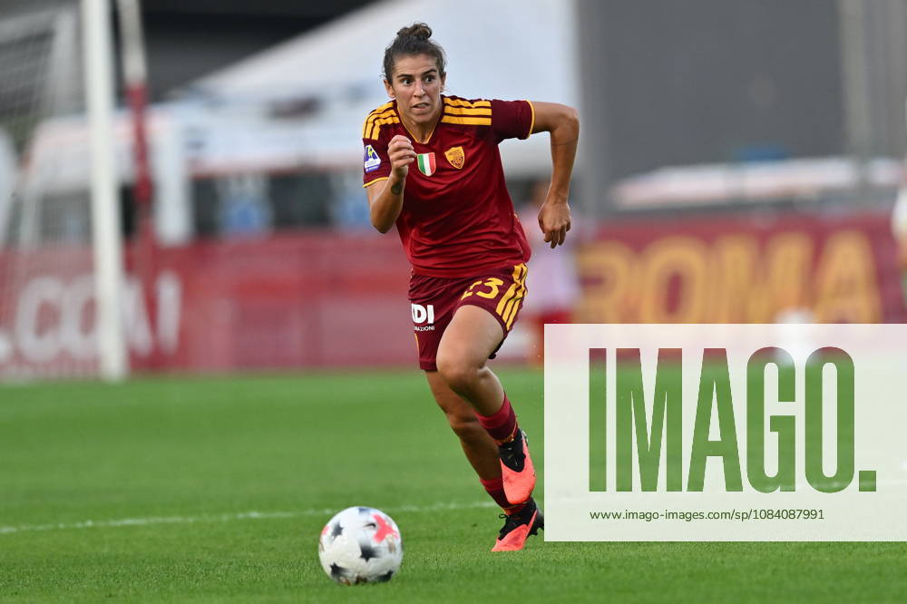 IPA89264624 - Valentina Bergamaschi of A.S. Roma during the Serie A Women s league match between Roma and Lazio, the AS Roma vs. SS Lazio Women match in the Italian Serie A Women s league, held in Rome, Italy, on October 3, 2026