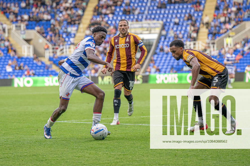 Reading v Bradford City, EFL Sky Bet League 1 Kyreece Lisbie of Reading FC during the EFL Sky Bet League 1 match between Reading and Bradford City at the Select Car Leasing Stadium, Reading, UK on 3 October 2026. Reading Select Car Leasing Stadium Berkshire UK Editorial use only DataCo restrictions apply See www.football-dataco.com ,