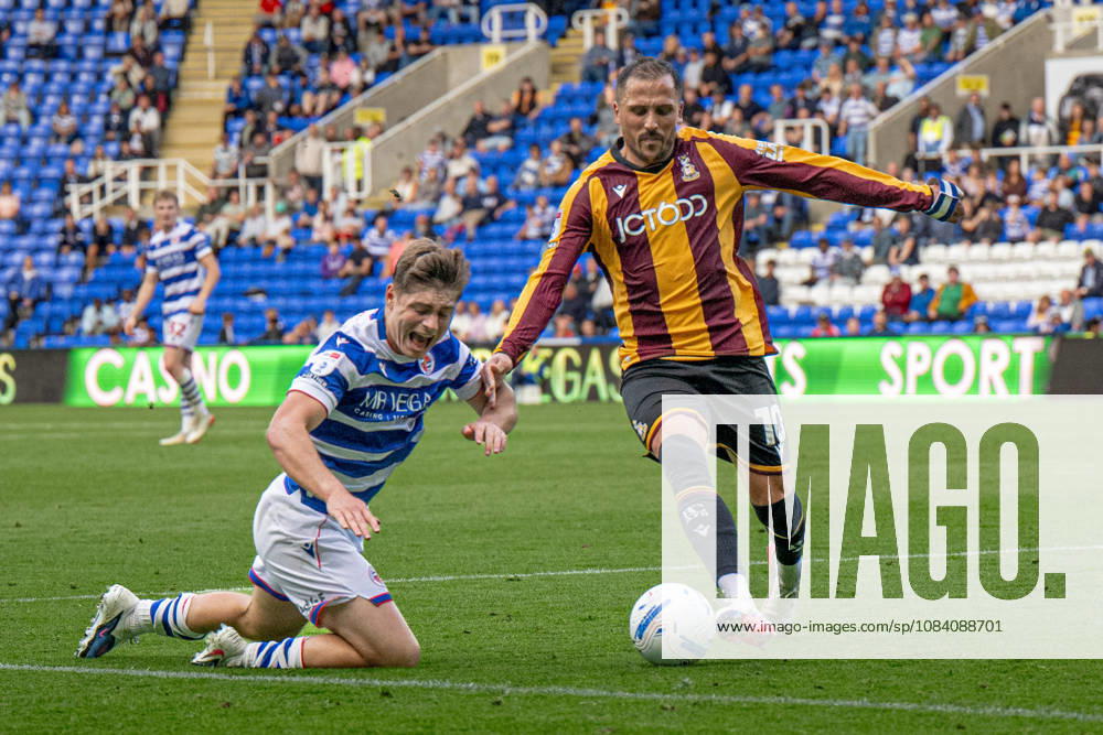 Reading v Bradford City, EFL Sky Bet League 1 Josh Stokes of Reading FC and Antoni Sarcevic of Bradford City during the EFL Sky Bet League 1 match between Reading and Bradford City at the Select Car Leasing Stadium, Reading, UK on 3 October 2026. Reading Select Car Leasing Stadium Berkshire UK Editorial use only DataCo restrictions apply See www.football-dataco.com ,