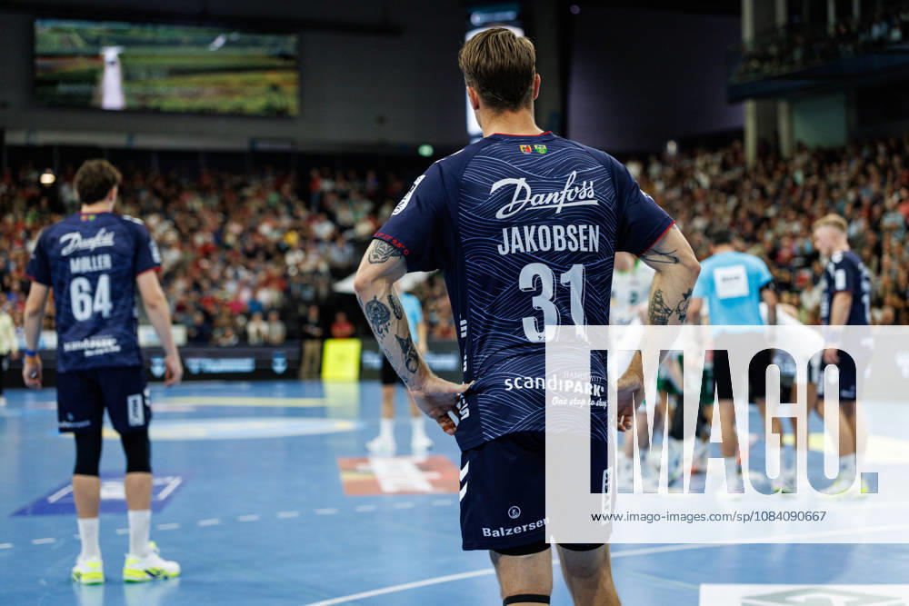 Opel HBL: SG Flensburg-Handewitt vs FRISCH AUF! Göppingen; 03.10.26 Emil Jakobsen (Nr.31, SG Flensburg-Handewitt) Opel HBL: SG Flensburg-Handewitt vs FRISCH AUF! Göppingen, GGW Arena am 03.10.26
