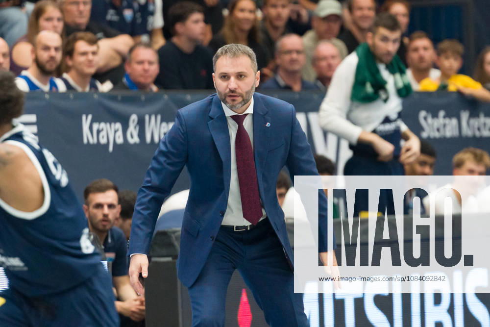Vladimir Jovanovic (MBC, Head Coach), Syntainics MBC vs. Ratiopharm Ulm, BBL, Basketball Männer 1. Bundesliga, 4. Spieltag Saison 2026 27, 03.10.2026. Weißenfels Stadthalle Sachsen-Anhalt Deutschland
