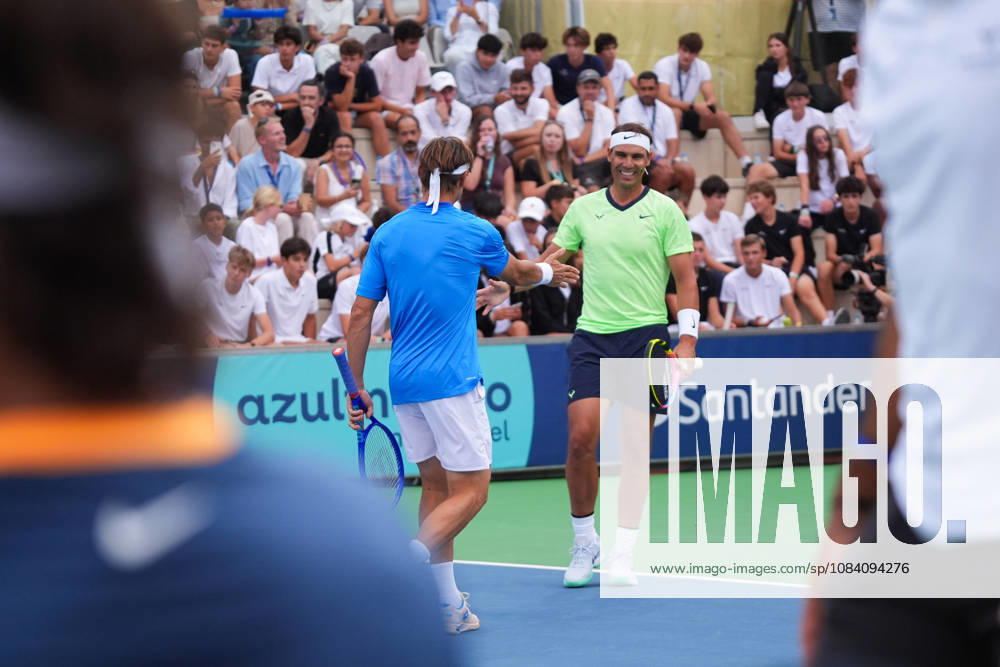 Nadal capitanea al Team Rafa y logra la victoria en el décimo aniversario de su academia Rafa Nadal y Carlos Moyà durante el torneo, a 03 de octubre de 2026, en Manacor, Islas Baleares (Espana) RAFA NADAL;TORNEO;TENIS;MANACOR Organización 03 10 2026 Manacor Manacor Espana