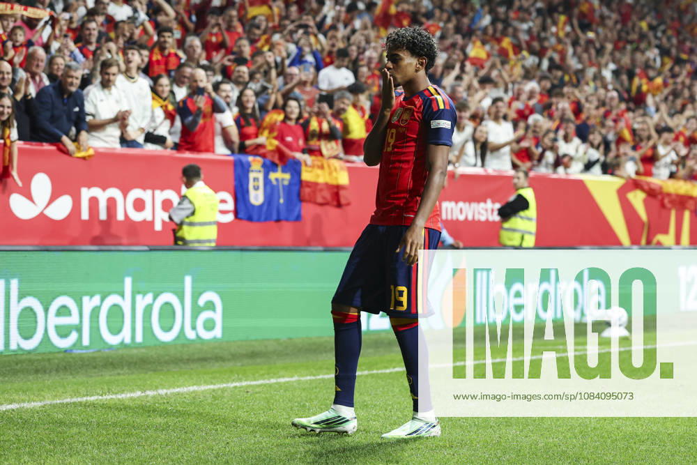 Lamine Yamal of Spain celebrates after scoring his team s first goal during the UEFA Nations League 2026 27 group phase match between Spain and Czech Republic at Carlos Tartiere stadium on October 03, 2026, in Oviedo, Spain. Oviedo Spain - ZUMAa181 20261003_zaa_a181_080