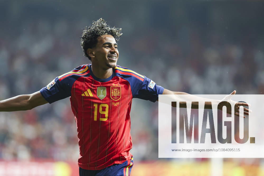 Lamine Yamal of Spain celebrates after scoring his team s first goal during the UEFA Nations League 2026 27 group phase match between Spain and Czech Republic at Carlos Tartiere stadium on October 03, 2026, in Oviedo, Spain. Spain V Czech Republic - UEFA Nations League 2026 27 Group A3 MD3 - ZUMAa181 20261003_zaa_a181_082