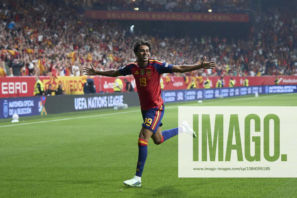 Spain - Czech Republic - UEFA Nations League 2026 27 OVIEDO, SPAIN - OCTOBER 3: Lamine Yamal of Spain celebrates after scoring his team s first goal during the UEFA Nations League 2026 27 group phase match between Spain and Czech Republic at the Carlos Tartiere Stadium on October 3, 2026 in Oviedo, Spain. (Photo by Diego Simon Photo Players Images Magara Press) Oviedo Carlos Tartiere Espana