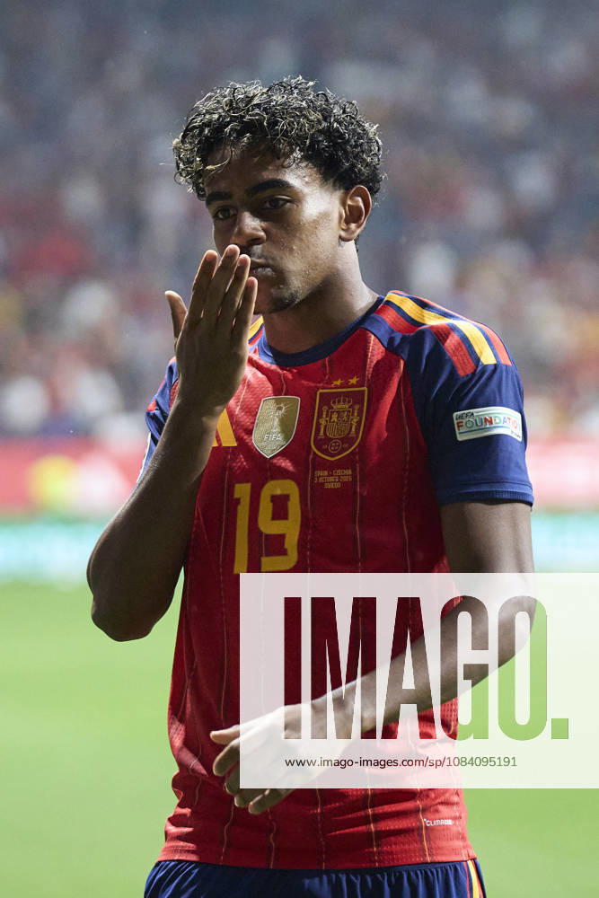 Spain - Czech Republic - UEFA Nations League 2026 27 OVIEDO, SPAIN - OCTOBER 3: Lamine Yamal of Spain celebrates after scoring his team s first goal during the UEFA Nations League 2026 27 group phase match between Spain and Czech Republic at the Carlos Tartiere Stadium on October 3, 2026 in Oviedo, Spain. (Photo by Diego Simon Photo Players Images Magara Press) Oviedo Carlos Tartiere Espana