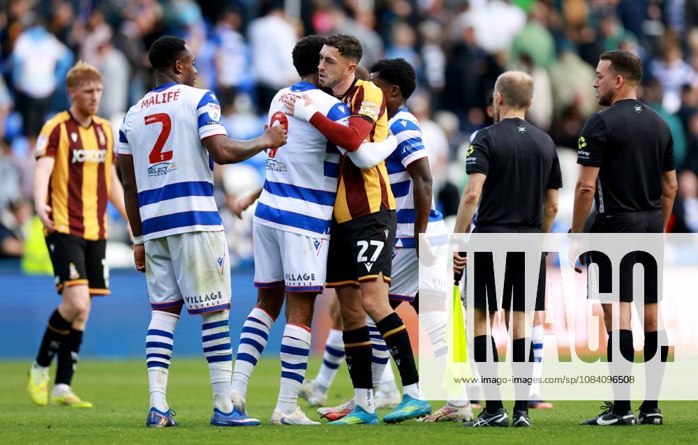 Players shake hands at full time. Reading v Bradford City, EFL Sky Bet League One, Football, Select Car Leasing Stadium, Reading, UK - 03 Oct 2026Reading Select Car Leasing Stadium United Kingdom