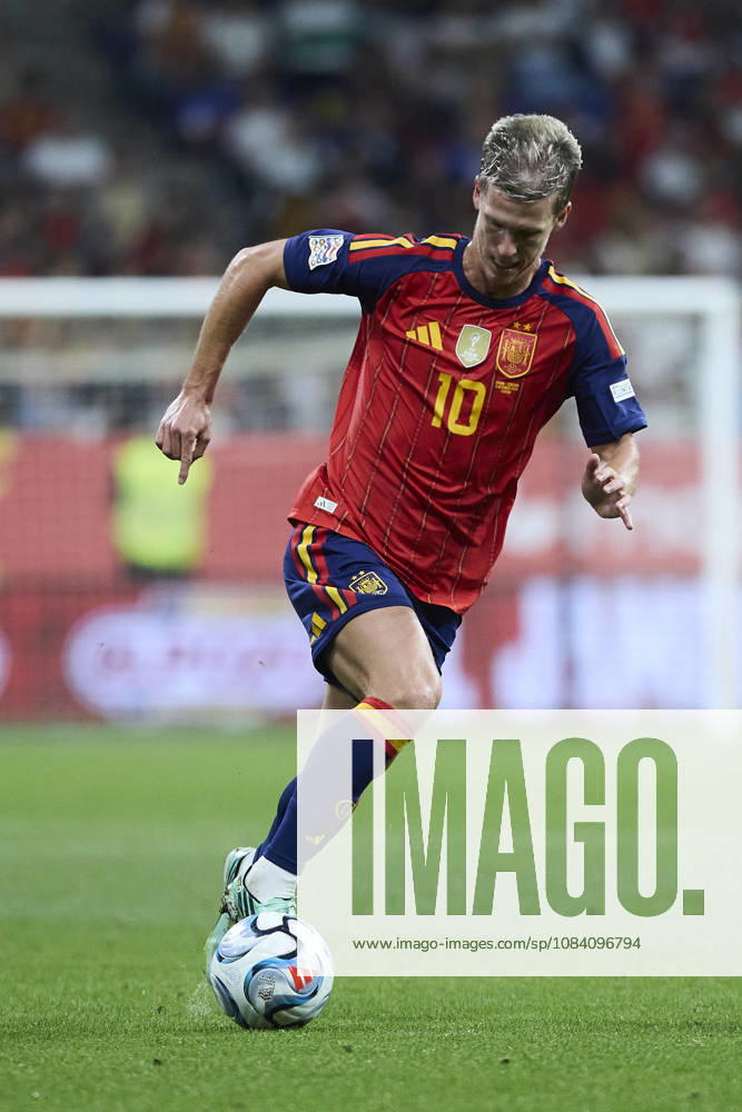 Spain - Czech Republic - UEFA Nations League 2026 27 OVIEDO, SPAIN - OCTOBER 3: Dani Olmo of Spain runs with the ball during the UEFA Nations League 2026 27 group phase match between Spain and Czech Republic at the Carlos Tartiere Stadium on October 3, 2026 in Oviedo, Spain. (Photo by Diego Simon Photo Players Images Magara Press) Oviedo Carlos Tartiere Espana