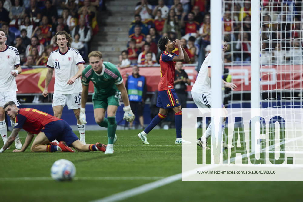 Spain - Czech Republic - UEFA Nations League 2026 27 OVIEDO, SPAIN - OCTOBER 3: Lamine Yamal of Spain reacts during the UEFA Nations League 2026 27 group phase match between Spain and Czech Republic at the Carlos Tartiere Stadium on October 3, 2026 in Oviedo, Spain. (Photo by Diego Simon Photo Players Images Magara Press) Oviedo Carlos Tartiere Espana