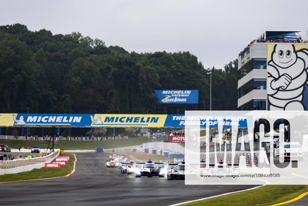 AUTO - IMSA - PETIT LE MANS 2026 60 BLOMQVIST Tom (gbr), BRAUN Colin (usa), DIXON Scott (nzl), Acura Meyer Shank Racing with Curb-Agajanian, Acura ARX-06, action, 93 PALOU Alex (esp), YELLOLY Nick (gbr), VAN DER ZANDE Renger (nld), Acura Meyer Shank Racing with Curb-Agajanian, Acura ARX-06, action, start of the race, depart, during the 2026 Motul Petit Le Mans, 11th round of the 2026 IMSA WeatherTech SportsCar Championship, from October 1 to 3, 2026 on the Michelin Raceway Road Atlanta in Braselton, Georgia, United States of America - BraseltonUnited States