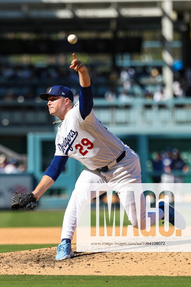 MLB, Baseball Herren, USA National League Division Series - Dodgers vs Braves Game 1 Los Angeles Dodgers pitcher Tarik Skubal throws a pitch during the sixth inning in Game 1 of the National League Division Series between the Atlanta Braves and the Los Angeles Dodgers at UNIQLO Field at Dodger Stadium in Los Angeles, California, USA, 03 October 2026. LOS ANGELES CALIFORNIA UNITED STATES