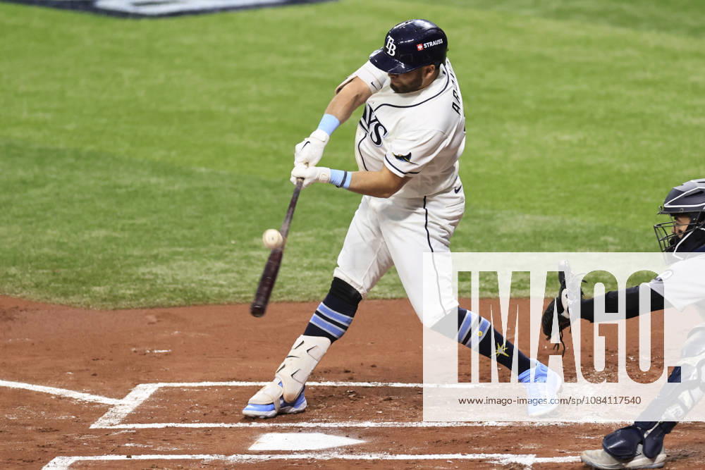 Tampa Bay Rays first baseman Jonathan Aranda (8) flies out to New York Yankees center fielder Trent Grisham (12) during the first inning of game one of the ALDS for the 2026 MLB, Baseball Herren, USA Playoffs on October 3, 2026 at Tropicana Field. The Rays beat the Yankees 1-0. St. Petersburg USA - ZUMAh180 20261003_zsp_h180_055
