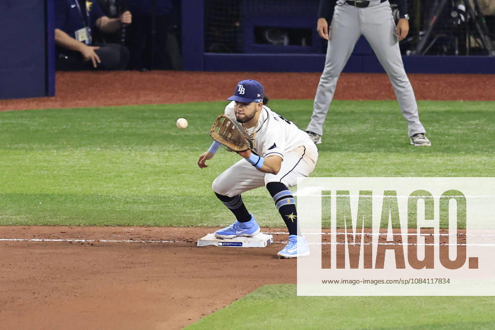 Tampa Bay Rays first baseman Jonathan Aranda (8) gets the throw from second baseman Richie Palacios (1) for the out on New York Yankees first baseman Luis GarcoÂa Jr. (26) in the seventh inning of game one of the ALDS for the 2026 MLB, Baseball Herren, USA Playoffs on October 3, 2026 at Tropicana Field. The Rays beat the Yankees 1-0. St. Petersburg USA - ZUMAh180 20261003_zsp_h180_100