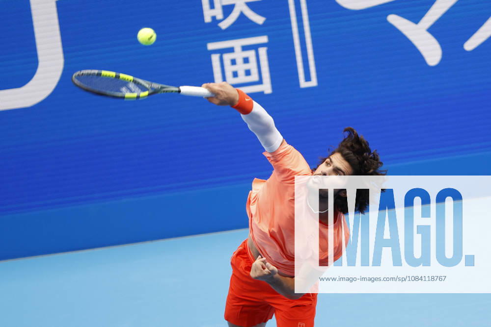 Carlos Alcaraz (Spain) serves against Denis Shapovalov (Canada) during their quarterfinal match at the Kinoshita Group Japan Open Tennis Championships at Ariake Colosseum in Tokyo. Shapovalov suffered an injury, forcing him to retire early in the second set. The tournament runs from September 29 to October 6. Alcaraz won 7-6(3), 2-1 Tokyo Japan - ZUMAm191 20261004_aap_m191_077