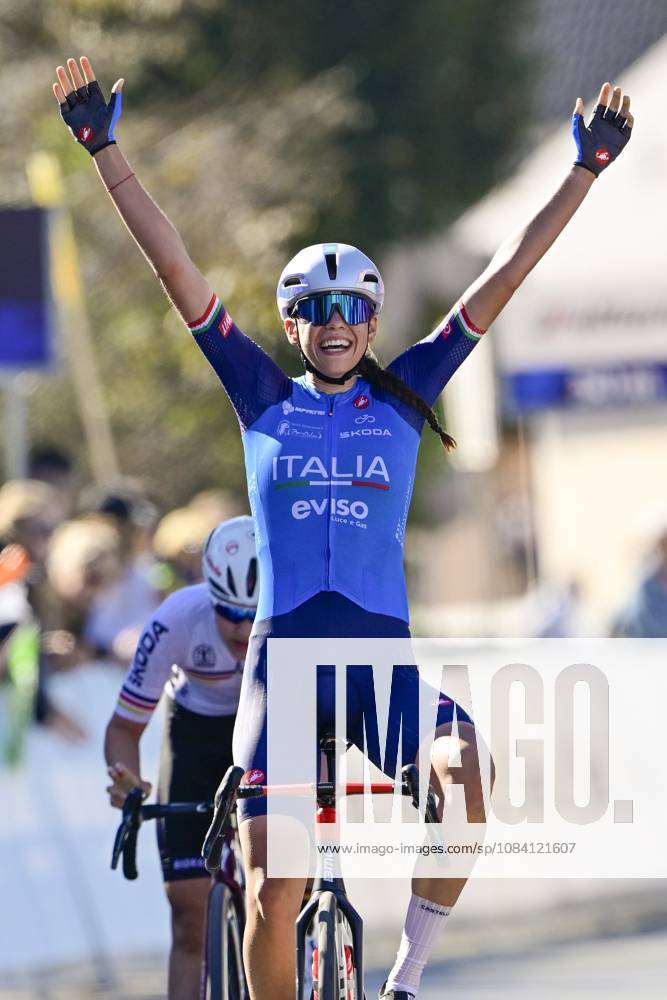 UEC 2026 Road European Championships Ljubljana 04 10 2026 LJUBLJANA, SLOVENIA - OCTOBER 04 : Ballan Azzurra (ITA) wins in front of Lestrade Morgane (FRA) during the Women Junior cycling road race at the 2026 UEC Road European Championships, an UCI Continental Championships cycling race of 66,3 km with start and finish in Sencur on October 4, 2026 in Ljubljana, Slovenia, 04 10 2026 Ljubljana Slovenia