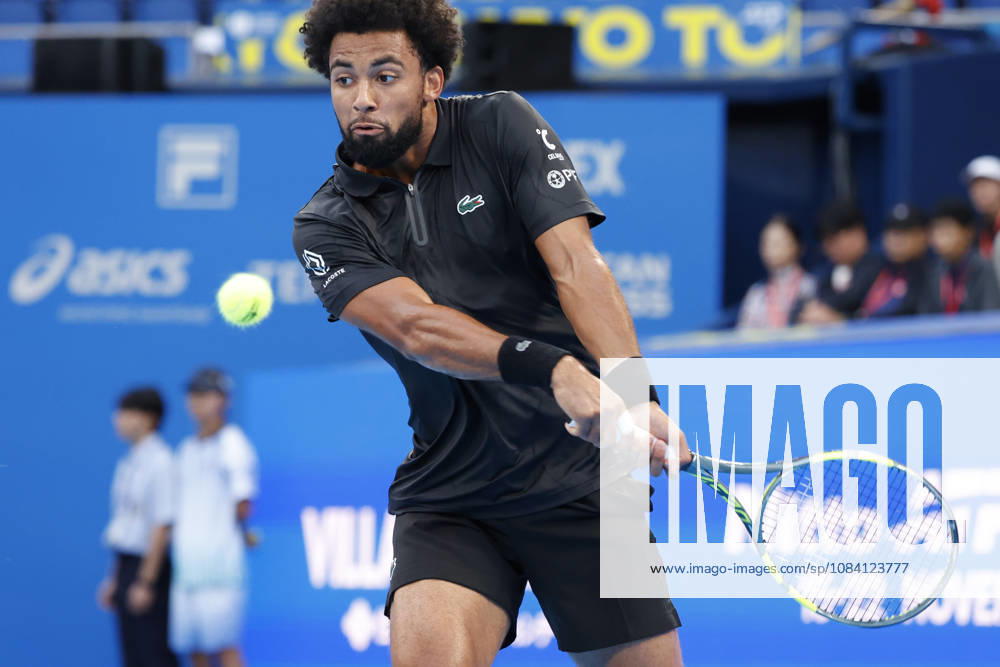 Arthur Fils (France) returns a shot against Valentin Vacherot (Monaco) during their quarterfinal match at the Kinoshita Group Japan Open Tennis Championships at Ariake Colosseum in Tokyo. The tournament runs from September 29 to October 6. Vacherot won 7-5, 4-6, 6-4. Tokyo Japan - ZUMAm191 20261004_aap_m191_124