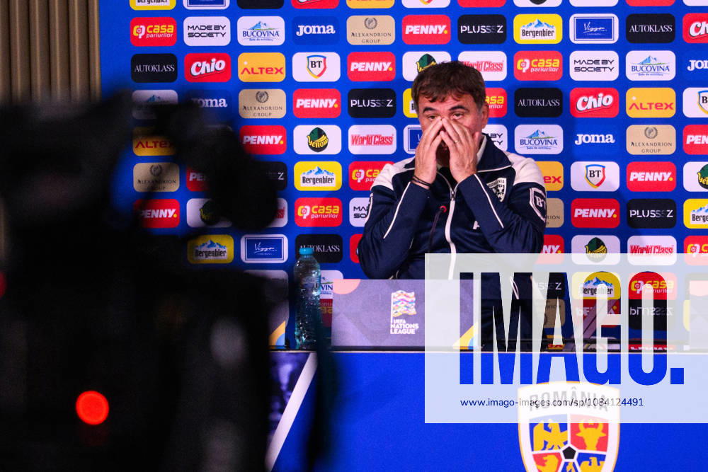 Head coach Gheorghe Hagi of the Romanian men s national football team at a press conference, PK, Pressekonferenz on October 4, 2026 in Bucharest. Photo: Ludvig Thunman BILDBYRAN kod LT LT0825 fotboll football soccer fotball nations league uefa nations league presskonferens press conference rumänien romania bbeng fotboll football soccer fotball nations league uefa nations league presskonferens press conference rumänien romania bbeng