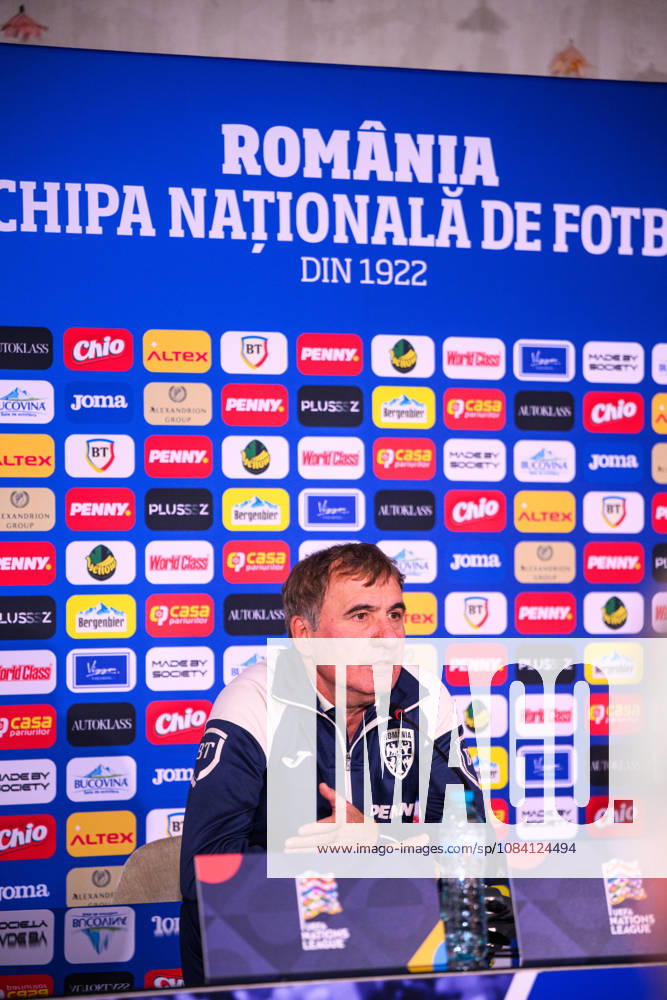 Head coach Gheorghe Hagi of the Romanian men s national football team at a press conference, PK, Pressekonferenz on October 4, 2026 in Bucharest. Photo: Ludvig Thunman BILDBYRAN kod LT LT0825 fotboll football soccer fotball nations league uefa nations league presskonferens press conference rumänien romania bbeng fotboll football soccer fotball nations league uefa nations league presskonferens press conference rumänien romania bbeng
