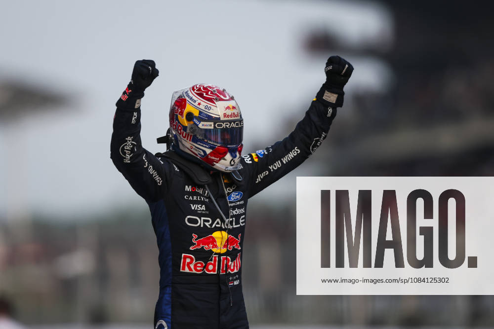 F1 - BAHRAIN GRAND PRIX IN MALAYSIA 2026 VERSTAPPEN Max (nld), Red Bull Racing Ford RB22, portrait celebrating his win during the 2026 Formula 1 Bahrain Grand Prix in Malaysia, 16th round of the 2026 Formula One World Championship, WM, Weltmeisterschaft from October 2 to 4, 2026 on the Sepang International Circuit, in Sepang, Malaysia - SepangMalaysia
