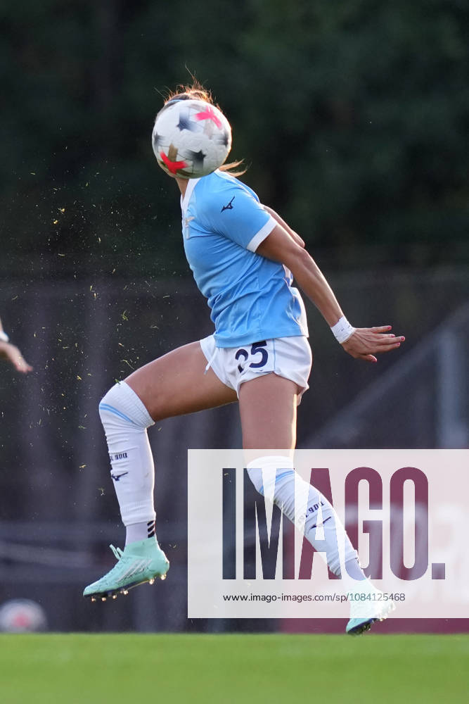 Lazios Eleonora Goldoni during the Serie A Women soccer match between Roma and Lazio at the Rome s Tre Fontane stadium, Italy - Saturday October 3, 2026 - Soccer ( Photo by Alfredo Falcone LaPresse )