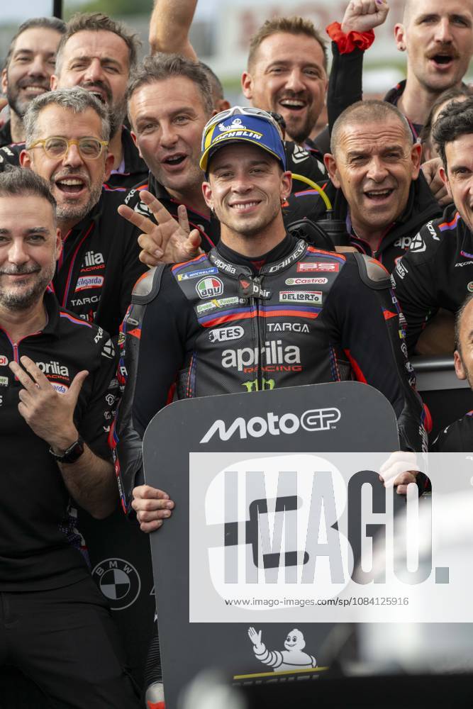 MOTO - MOTO GP - GRAND PRIX OF JAPAN 2026 BEZZECCHI Marco (ita), Aprilia Racing, Aprilia RS-GP26, portrait, celebrating his third place during the 2026 MotoGP Motul Grand Prix of Japan on the Twin Ring Motegi Circuit from October 2 to 4th, At Motegi, Japan - MotegiJapan