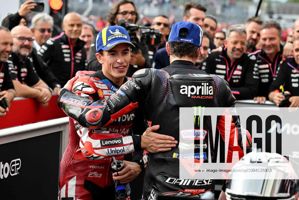 MOTO - MOTO GP - GRAND PRIX OF JAPAN 2026 MARQUEZ Marc (spa), Ducati Lenovo Team, Ducati Desmosedici GP26, portrait, congratulate by BEZZECCHI Marco (ita), Aprilia Racing, Aprilia RS-GP26 during the 2026 MotoGP Motul Grand Prix of Japan on the Twin Ring Motegi Circuit from October 2 to 4th, At Motegi, Japan - MotegiJapan
