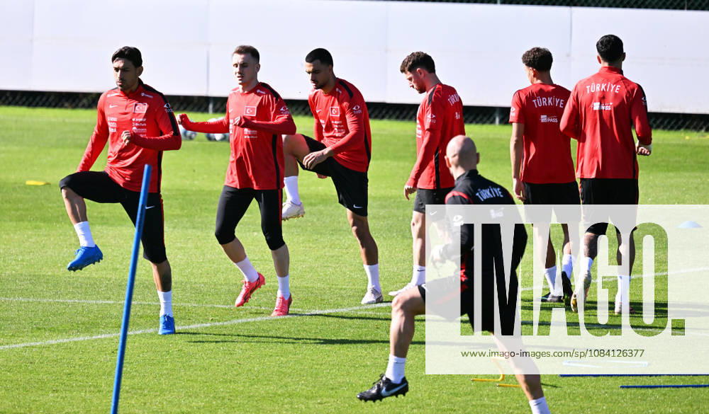 Turkish national team, Nationalteam trains in Liege ahead of Italy match LIEGE, BELGIUM - OCTOBER 04: Head coach Vincenzo Montella leads the Turkish National Football Team during their final training session at the SL16 Football Campus ahead of an upcoming match against Italy, in Liege, Belgium on October 04, 2026. Dursun Aydemir Anadolu Liege Belgium. Editorial use only. Please get in touch for any other usage.