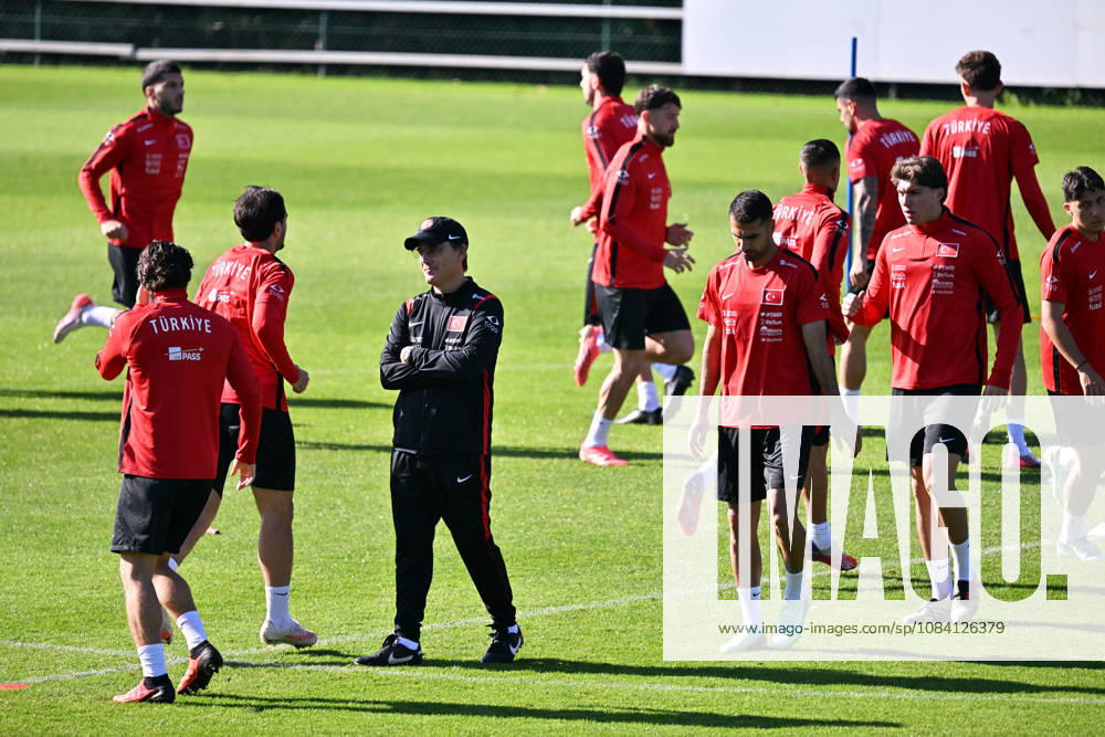 Turkish national team, Nationalteam trains in Liege ahead of Italy match LIEGE, BELGIUM - OCTOBER 04: Head coach Vincenzo Montella leads the Turkish National Football Team during their final training session at the SL16 Football Campus ahead of an upcoming match against Italy, in Liege, Belgium on October 04, 2026. Dursun Aydemir Anadolu Liege Belgium. Editorial use only. Please get in touch for any other usage.