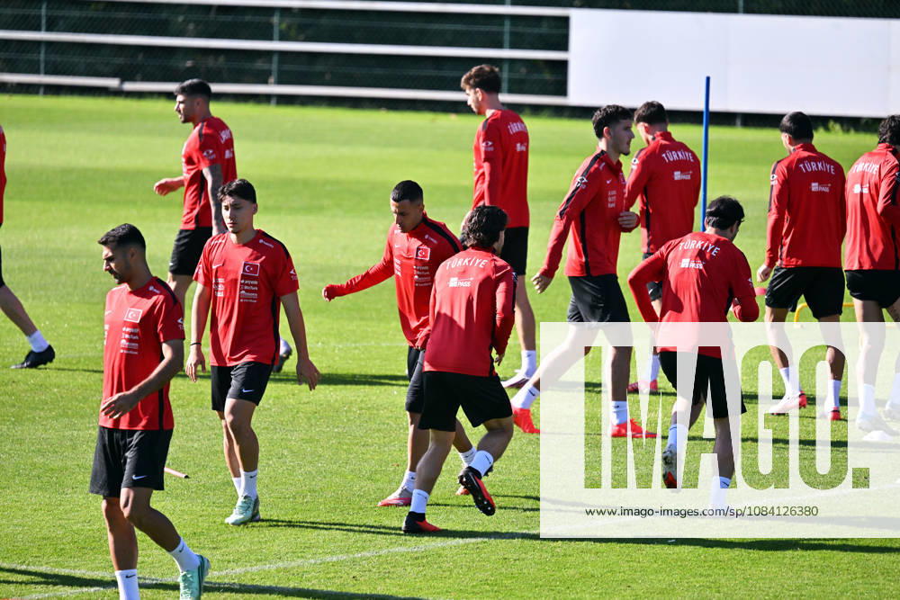 Turkish national team, Nationalteam trains in Liege ahead of Italy match LIEGE, BELGIUM - OCTOBER 04: Head coach Vincenzo Montella leads the Turkish National Football Team during their final training session at the SL16 Football Campus ahead of an upcoming match against Italy, in Liege, Belgium on October 04, 2026. Dursun Aydemir Anadolu Liege Belgium. Editorial use only. Please get in touch for any other usage.
