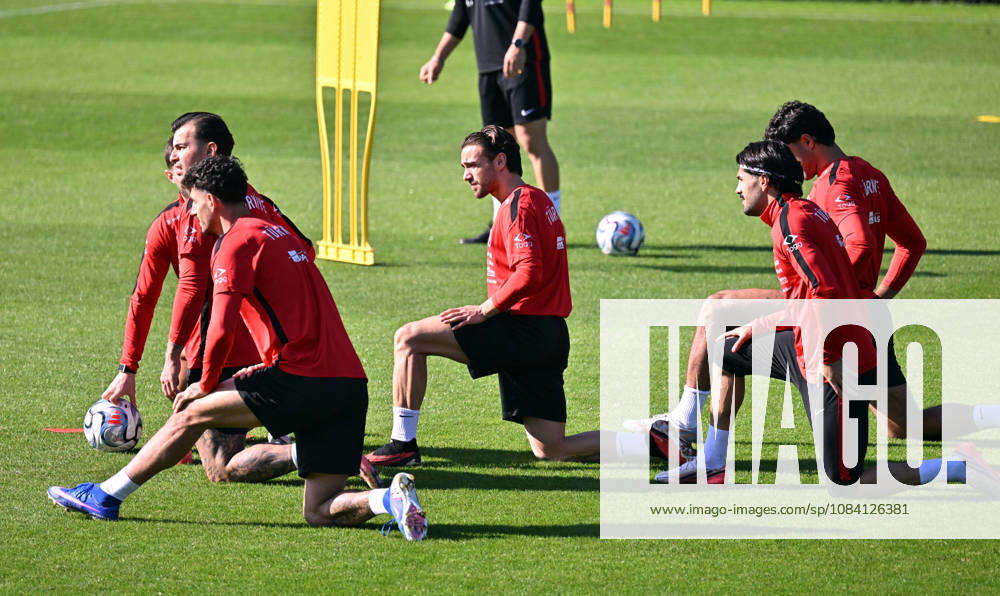 Turkish national team, Nationalteam trains in Liege ahead of Italy match LIEGE, BELGIUM - OCTOBER 04: Head coach Vincenzo Montella leads the Turkish National Football Team during their final training session at the SL16 Football Campus ahead of an upcoming match against Italy, in Liege, Belgium on October 04, 2026. Dursun Aydemir Anadolu Liege Belgium. Editorial use only. Please get in touch for any other usage.