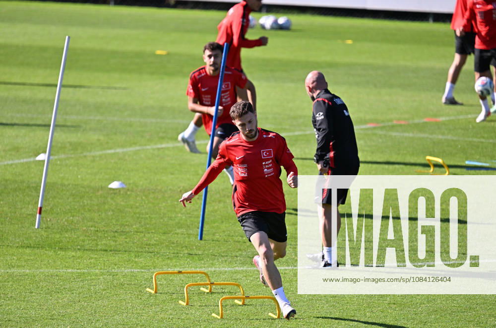 Turkish national team, Nationalteam trains in Liege ahead of Italy match LIEGE, BELGIUM - OCTOBER 04: Head coach Vincenzo Montella leads the Turkish National Football Team during their final training session at the SL16 Football Campus ahead of an upcoming match against Italy, in Liege, Belgium on October 04, 2026. Dursun Aydemir Anadolu Liege Belgium. Editorial use only. Please get in touch for any other usage.