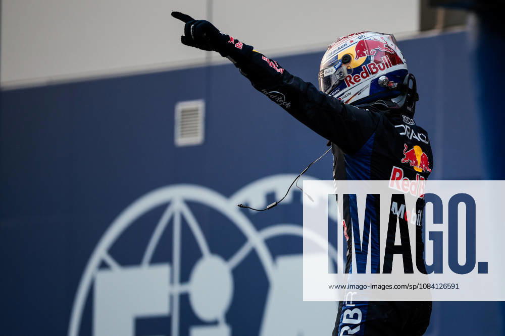 F1 - BAHRAIN GRAND PRIX IN MALAYSIA 2026 VERSTAPPEN Max (nld), Red Bull Racing Ford RB22, portrait celebration during the 2026 Formula 1 Bahrain Grand Prix in Malaysia, 16th round of the 2026 Formula One World Championship, WM, Weltmeisterschaft from October 2 to 4, 2026 on the Sepang International Circuit, in Sepang, Malaysia - SepangMalaysia