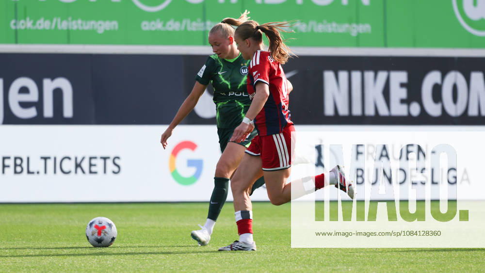 VfL vs. HSV, BL Frauen Wolfsburg, 04.10.2026, Fußball, Frauen, Google Pixel Bundesliga, Saison 2026 2027, VfL Wolfsburg vs Hamburger SV: Ella Paddemors (VfL Wolfsburg), Annaleen Böhler (HSV) AOK Stadion Niedersachsen Deutschland