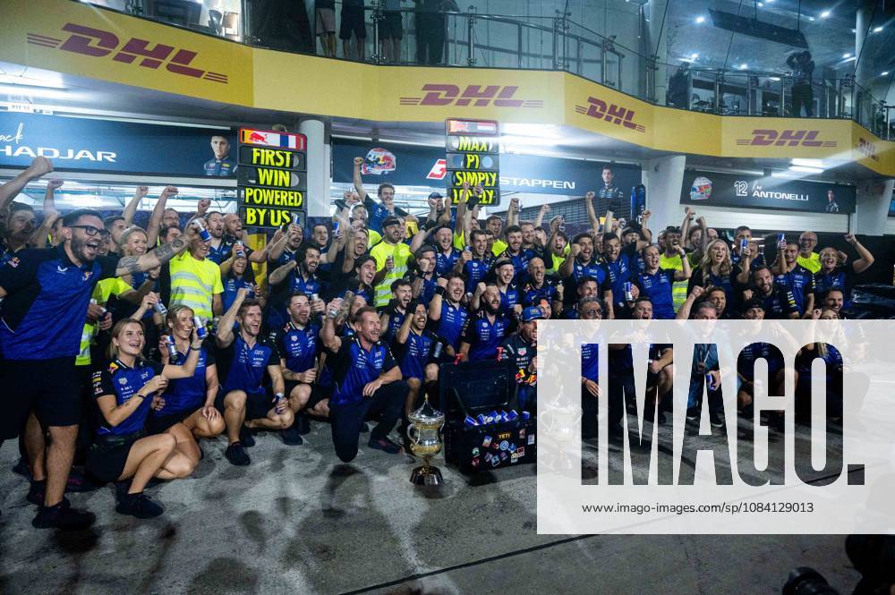 F1 - BAHRAIN GRAND PRIX IN MALAYSIA 2026 VERSTAPPEN Max (nld), Red Bull Racing Ford RB22, portrait Red Bull Racing celebration during the 2026 Formula 1 Bahrain Grand Prix in Malaysia, 16th round of the 2026 Formula One World Championship, WM, Weltmeisterschaft from October 2 to 4, 2026 on the Sepang International Circuit, in Sepang, Malaysia - SepangMalaysia