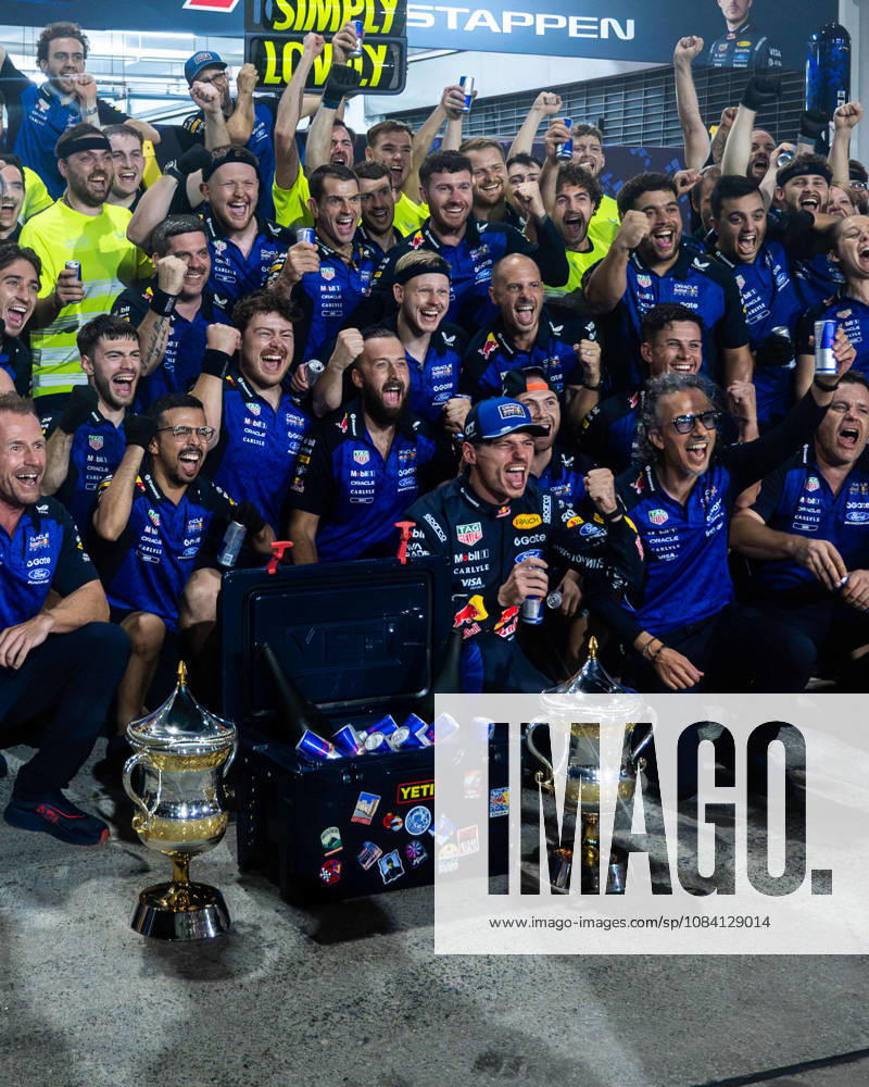 F1 - BAHRAIN GRAND PRIX IN MALAYSIA 2026 VERSTAPPEN Max (nld), Red Bull Racing Ford RB22, portrait Red Bull Racing celebration during the 2026 Formula 1 Bahrain Grand Prix in Malaysia, 16th round of the 2026 Formula One World Championship, WM, Weltmeisterschaft from October 2 to 4, 2026 on the Sepang International Circuit, in Sepang, Malaysia - SepangMalaysia