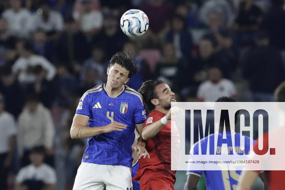 UEFA Nations League football match Italy vs Turkey Alessandro Romano of Italy challenges for the ball with Yunus Akgun of Turkiye During UEFA Nations League football match (League A, Group A1) between Italy vs Turkey at the Renato Dall Ara stadium in Bologna on October 05, 2026. _BPH1838