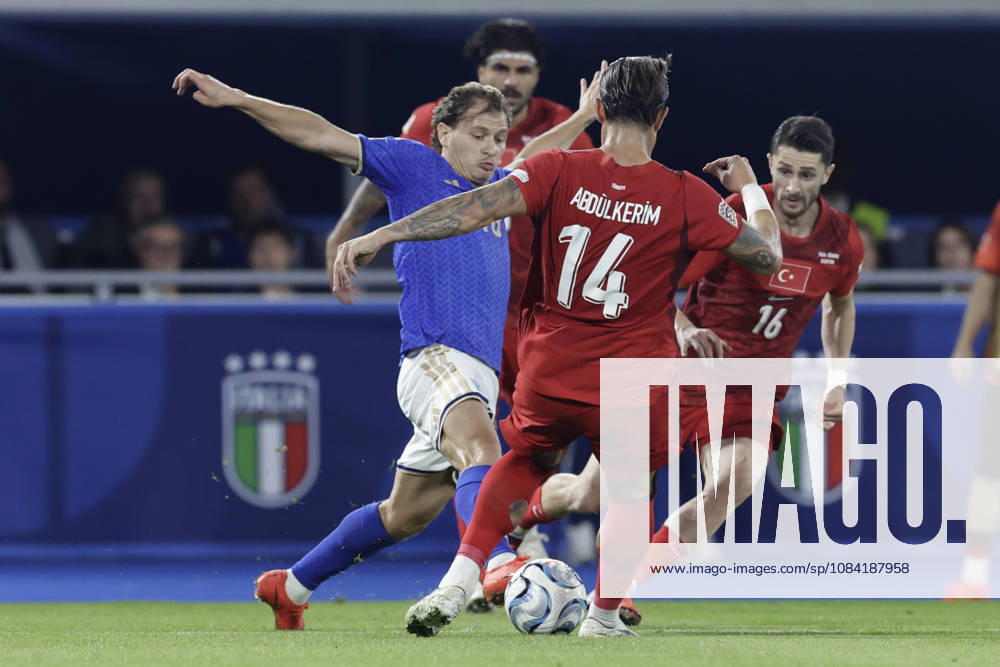 UEFA Nations League football match Italy vs Turkey Nicolo Barella of Italy challenges for the ball with Abdulkerim Bardakc of Turkiye during UEFA Nations League football match (League A, Group A1) between Italy vs Turkey at the Renato Dall Ara stadium in Bologna on October 05, 2026. _BPH2369