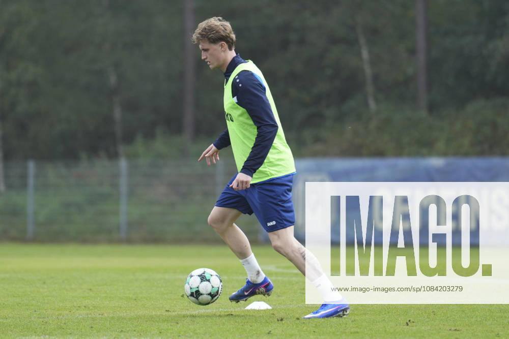 Deutschland: Fussball, Trainingseinheit, 3. Liga, Saison 2026-2027, NVB-Campus, SV Meppen, Dienstag, 06.10.2026, Vormittagstraining: Tony Rölke als Gastspieler beim Meppener Training des Drittligisten