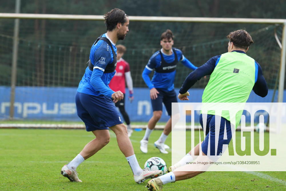 Deutschland: Fussball, Trainingseinheit, 3. Liga, Saison 2026-2027, NVB-Campus, SV Meppen, Dienstag, 06.10.2026, Vormittagstraining: Ersin Zehir (SV Meppen, 6) passt den Ball