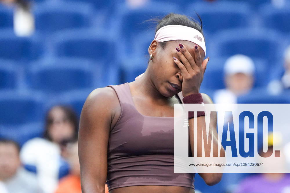 (261007) -- BEIJING, Oct. 7, 2026 -- Coco Gauff reacts during the women s singles fourth round match between Coco Gauff of the United States and Elise Mertens of Belgium at 2026 China Open tennis tournament in Beijing, China, Oct. 7, 2026. ) (SP)CHINA-BEIJING-TENNIS-CHINA OPEN-WOMEN S SINGLES (CN) JuxHuanzong